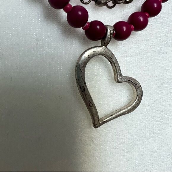 🍭6/$30 Pink multistrand beaded necklace with silver tone heart charm pendant - Picture 2 of 4